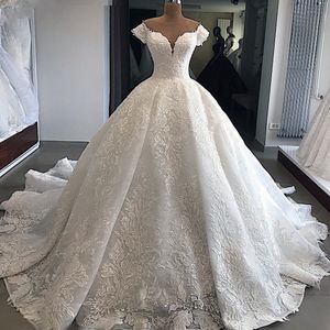Luxury Lace Ball Gown Wedding Dress Off the Shoulder Lace Appliques Wedding Bridal Gowns 2021 New Arrival