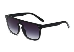 1 adet yaz erkek Uv koruma gözlükleri noel Moda güneş gözlüğü kırmızı siyah kadın Açık sürüş plaj güneş gözlüğü rüzgar cam toptan