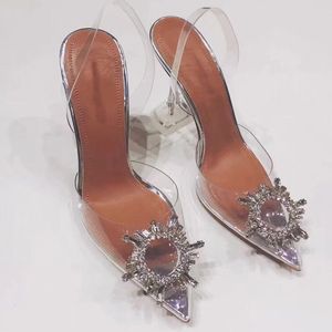 Avrupa tarzı Topuklu Tasarımcı elbise ayakkabı ayçiçeği kristal dekoratif Düğme bayan Sandalet sivri burun 10CM şeffaf topuklu Deri taban abd boyutu ayakkabı 4-12