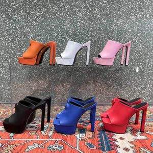 Moda Yüksek Topuk Platformu Bayanlar Sandalet Tasarımcı Kaymaz Su Geçirmez Seksi Altın Kafa Çifti Düğün Kadın Artı Boyutu Ayakkabı 40, 41, 42