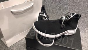 Lüks Tasarımcı Ayakkabı Patent Deri Sağ Üçgen Kadın Spor Ayakkabıları Toptancı Fiyat Gerçek Deriler Siyah Tuval Eğitmenleri Toz çantası Boyutu 35-41