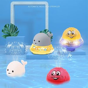 Baby Bath Shower Toys Water Spray Small Whale Toy Electric Lighting Infant Bathing Water Toy For Children Gift Jouet Bebe LJ201019
