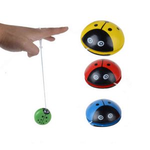 Uğur kuşu Yo Topu Mavi Yeşil Kırmızı Sarı Ladybug YOYO Yaratıcı Oyuncaklar Ahşap Yo Oyuncaklar Çocuklar için 1 adet Dört Renk G1125
