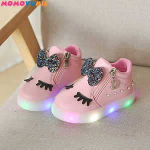 LED Aydınlık Ayakkabı Erkek Kız Moda Light Up Casual Çocuklar 4 Renkler Simülasyon Sole Parlayan Çocuk Sneakers Kız Erkek 210713