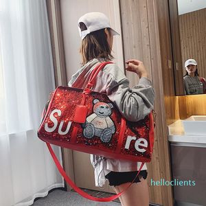 Duffel Bags Роскошный дизайнер Женщины Сумки Значок Сумка Мода Модный Прохладный Скин Путешествия Сухое и Влажное Разделение