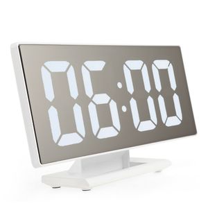 Sveglia con grande display a LED Superficie a specchio digitale Porta di ricarica USB per camera da letto Snooze Orologio digitale Decorazione domestica 210310