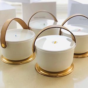 Aromatherapy Iv Perfume Candle fragrance 220g Dehors II Neige Feuilles d'Or lle Blanche L'Air du Jardin with sealed gift box