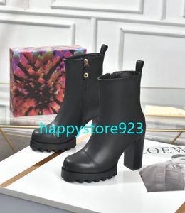 Kadınlar Binbaşı Ayak Bileği Uzun Çizmeler Moda Lace Up Platformu Deri Martin Boot Üst Tasarımcı Bayanlar Mektup Baskı Kış Overknee Patik Ayakkabı 239