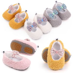 Kış Bebek Ayakkabıları İlk Yürüteç Çocuklar Girs Yumuşak Soled Beşik Ayakkabı Sevimli Yenidoğan Bebek Sneakers