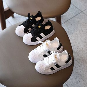 İlkbahar Sonbahar Çocuklar Kız Erkek Ayakkabı Yeni Fashon Örme Çocuk Sneakers Nefes Toddler Bebek Koşu Ayakkabıları Çocuk Sneakers G1025