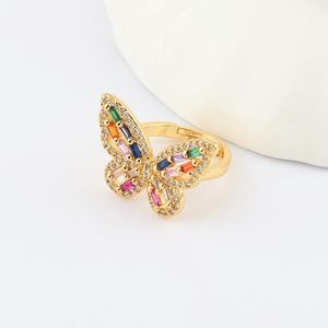 Кластерные кольца очарование блестящие аксессуары элегантное красочное кольцо бабочки циркона для женщин простой стиль конфеты любители цвета