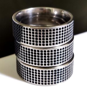 30шт уникальный дизайн мужские обручальные кольцо кольцо капля черное масло, заполненное вогнутым маленьким квадратным кольцом из нержавеющей стали Оптовая комфорта с 8-мм украшениями.