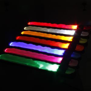 LED tokat grubu kızdırma bilezik kol bandı karanlıkta parlayan kol bandı büyüyen kol bantları greating greunning vites