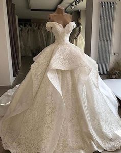 Bir gelinlik kapalı omuz çizgisi 2022 artı katmanlı dantel süpürme treni gelin partisi elbise robe de evliliği