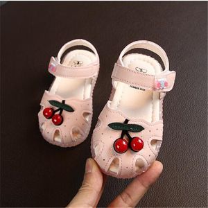 Yeni Stil Yaz Çocuklar Bebek Sandalet Anti-kaymaz Çocuk Erkek Kız Yumuşak Alt Sandal Sevimli Kiraz Bebek Yürüyor Ayakkabı