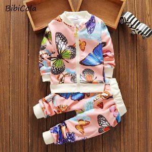 Bebek Kız Giysileri Setleri İlkbahar Sonbahar Çocuklar Moda Kelebek Ceket + Pantolon Bebek Inter Kıyafetler için Toddler Spor Takımları 211025
