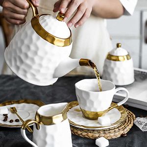 Kahve öğleden sonra fincan daire set kemik çin çaydanlık altın kenar süt pot yüksek dereceli ev seramik şeker kavanoz