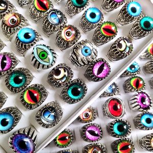Toptan Üst Karışım Göz Yüzüğü Benzersiz Tasarım Kötülük Gözleri Gümüş Ton Yüzükleri Vintage Erkekler Kadın Punk Rocker Serin Bantlar Erkek Boy Mücevher Hediye İyilik