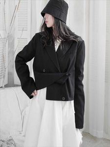 Kadın takım elbise blazers bayanlar moda batı tarzı elbise ilkbahar ve sonbahar siyah yaka kruvaze düzensiz asimetrik rahat kıyafetli