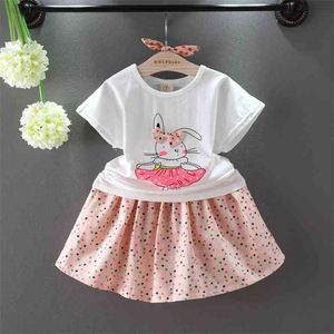 Bebek Kız Giysileri Yaz Marka Çiy Omuz Tasarım Giyim Setleri Kız Tops + Etek 210611
