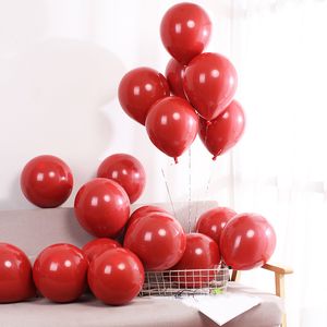 100 adet Ruby Kırmızı Balon Yeni Parlak Metal Inci Lateks Balonlar Krom Metalik Renkler Hava Balonları Düğün Parti Dekorasyon 2271 Y2