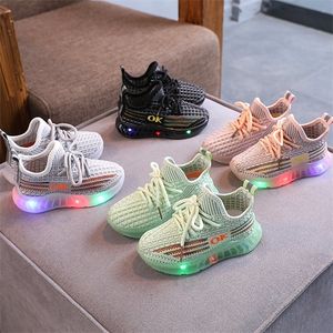 Yeni Varış Erkek Kız Nefes Kumaş LED Işık Sneakers 2-6 Yaşında Çocuklar Lace Up Spor Ayakkabı T21N01LS-24 X0703