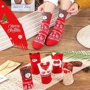 1 çift renkli pamuk kırmızı çorap üç boyutlu çizgi film Noel çorap sonbahar ve kış için sevimli japon bayanlar