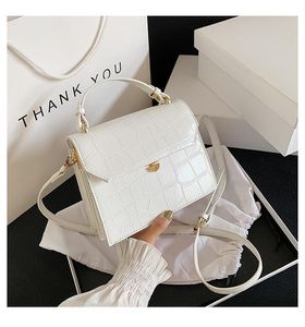 Omuz Çantaları Taş Patent Beyaz Kadınlar için Küçük Çanta Çanta PU Deri El Bayanlar Tasarımcı Timsah Akşam