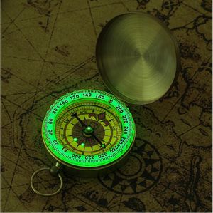 Мини-вечеринка поставляет светящиеся карманные латунные часы стиль кольцо брелок Кемпинг Пешие прогулки охота на маршрутизацию компас навигация навигация открытый компасы с коробкой упаковки