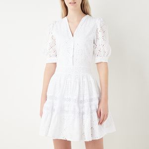 2021 Yaz Sonbahar Yarım Kollu V Boyun Çizgisi Beyaz / Siyah Elbise Fransız Tarzı Katı Renk Pamuk Dantel Nakış Düğmeler Diz Boyu Elbiseler G127045