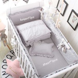 5 adet Pamuk Gri Bebek Yatağı Tampon Cot Anti-Bump Doğan Beşik Astar Setleri Güvenli Pad Bebekler Beşik Tamponlar Yatak Örtüsü Erkek ve Kız için 211025