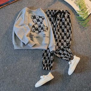 Erkek Giysileri Setleri Bahar Sonbahar Çocuklar Sıradan Pamuk Pulover Palto Pantolon 2 PCS BAY BEBEK Çocuklar Spor Takım Yürümeye Başlayan Toddler 4 5 X0802