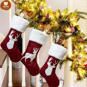 Klasik Noel Çoraplar Hediye Oyuncak Tutucu Süsleme Aile Tatil için Noel Partisi Aksesuar Asılı Dekorasyon ZZS