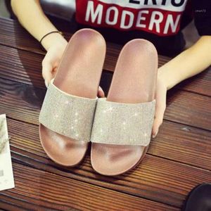 Terlik Wgznyn Ayakkabı Kadın Düz Sürgü Sandalet Diamante Sparkly Renkli Elmas Kristal Moda Kadın Flip-Flop W41