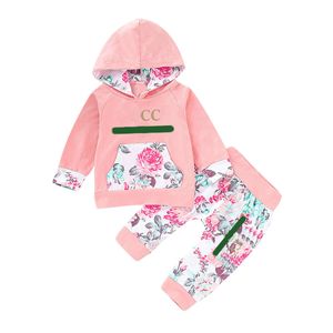 Stokta klasik moda mektupları Bebek Kız Bebek Giyim Setleri % 100% Pamuk Çocuk Spor Giyim sonbahar çocuk tasarımcı giysi 0-2Years