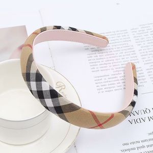 Женский дизайнер моды дизайнер Lether Headsdel Girls Top Quality Lattice Grid Print Print Sport Sport Head Ware Ward Hair Bands Head Head Head Accessories Aaa +++