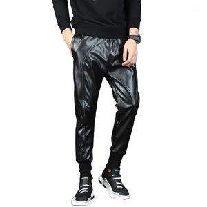 Корейский мужской мотоцикл лоскутное искусственное кожаные брюки гарема на стрижках эластичная талия плюс размер мужчина бегать брюки брюки уличные мужские