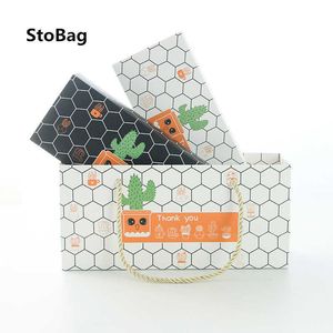 STOBAG 10 PCS Branco / Preto Obrigado Hable Bags Bolsas De Presente Biscoito Bochecute DIY Handmade Doces Pacote Caixas de Pacote Favor Formas De Partido 210602