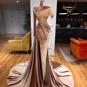 Velvet Muslim Illusion Celebrity Dress High Neck Long Sleeve Crystal Beads Arabic Evening Dresses For Women Party Photography Gowns Vestidos