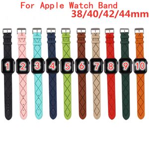 Смотреть полосы ремня 38 мм 40 мм 44 мм 42 мм для iPhone Watch Band для женщин Leather 6 5 3 SE 7 серии 41 -мм браслетные модные полосы 45 мм роскошные дизайнерские рельефные мужские мужские