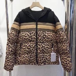 Модная зимняя брендовая зимняя куртка с леопардовым принтом из искусственной кожи, свободная женская пуховая куртка с капюшоном, женская одежда, высококачественное верхнее пальто
