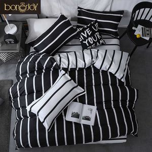 Bonenjoy Siyah Ve Beyaz Colo Çizgili Yatak Örtüsü Setleri Tek / Twin / Çift / Kraliçe / Kral Yorgan Kapak Çarşaf Yastık Kılıfı Kiti 210706