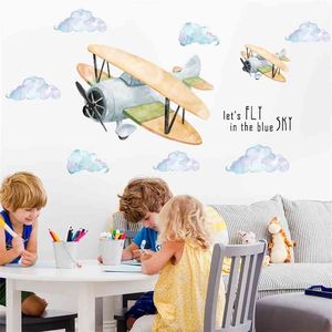Наклейки на стену для детских комнат Виниловая наклейка для детской комнаты Chambre Bebe Teen Украшения Самолет Стена 210914