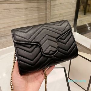 Дизайнер- Женщины Mini Crossbody Сумка Урожай Бронзовая Пряжка Сумки Messenger Подлинные Кожаные буквы Нить Cluth Сумка