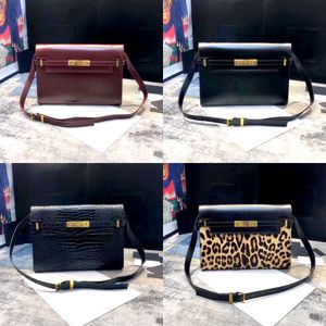 Tasarımcı Çanta Omuz Crossbody Çanta Lüks Çanta Leopar Çanta Mini Tote dicky0750 Örgü Harfler Yarım Ay Timsah Timsah Kadın Tasarımcı Çantaları