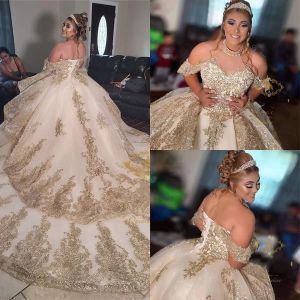 Şampanya Altın Quinceanera Elbiseler Spritly Sequins Dantel Aplike Halter 2022 Şapel Tren Tül Özel Yapımı Tatlı 16 Prom Prenses Balo elbisesi Vestidos 401 401