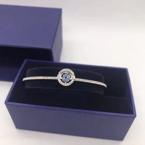 SW Famoso Marca Designer Corrente de link para menina com braceletes de casamento de diamante Dia dos namorados acrílicos como presente incluindo caixa de jóias W12777