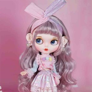 BUZLU DBS Blyth Doll 1/6 bjd anime bebek ortak vücut beyaz cilt mat yüz özel kombo dahil giysi ayakkabı eller 30 cm oyuncak 210923