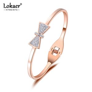 LOKAER Moda Paslanmaz Çelik Manşet Bilezik Takı Kadınlar için Rhinestone Yay-Düğüm Lover Bilezik Bilezik Sevgililer Hediye B19003 Q0717