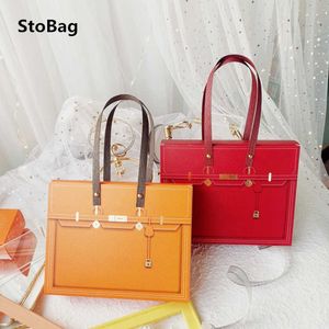 STOBAG 5 шт. 24x18.5x5.5cm Защитный бумажный коробчатый год подарок поставляет яичный желток хрустящий лунный торт упаковки украшения красный / оранжевый 210602